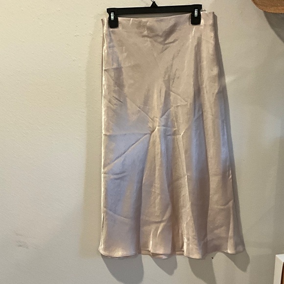 Y2K Babaton Light Cream A-Line Skirt - Picture 1 of 7